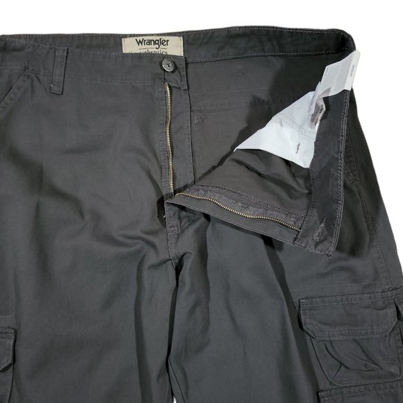 Wrangler Authentics Men's Premium Relaxed Fit Straight Leg Cargo Pant Sz 36X34 - Picture 3 of 11